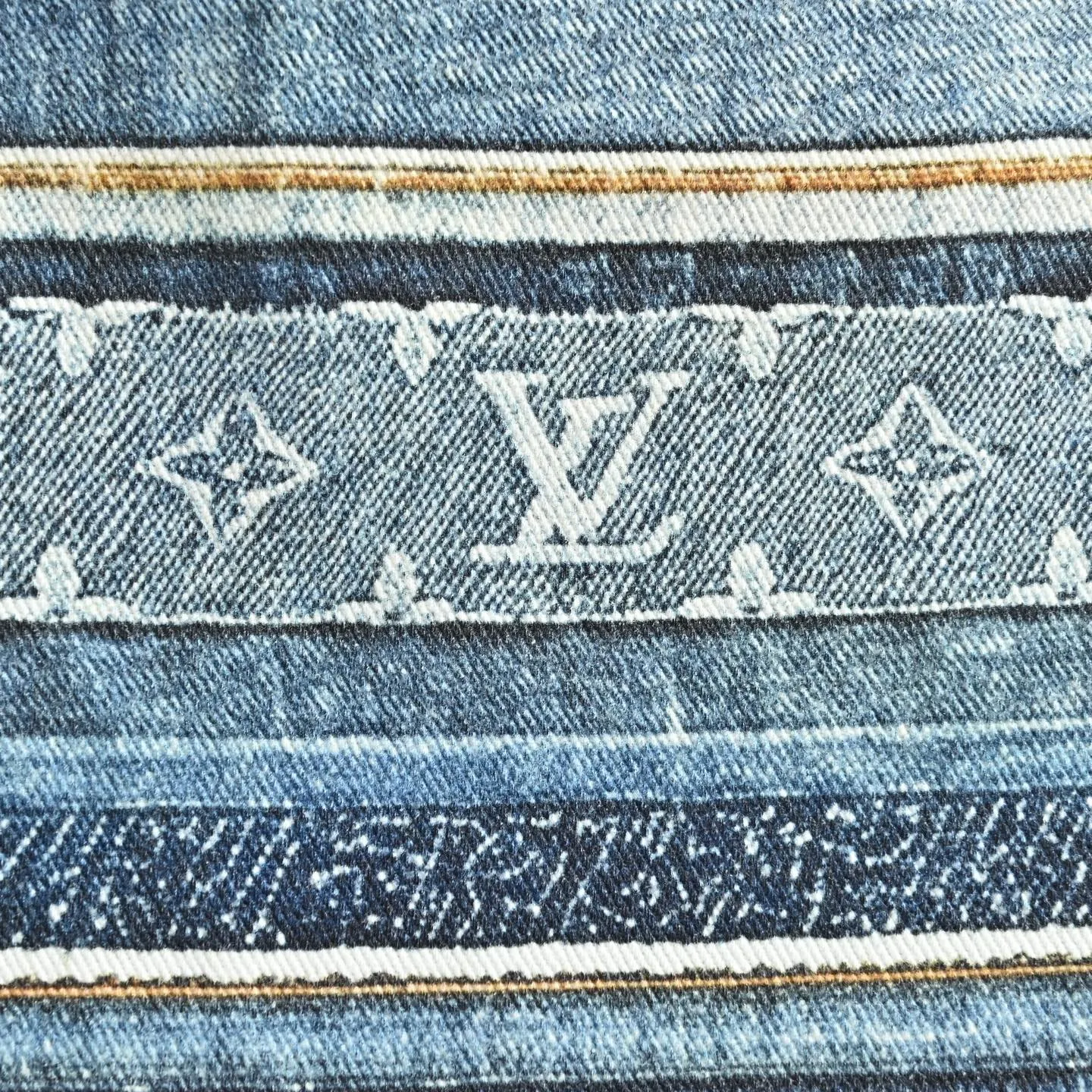 Louis Vuitton/Louis Vuitton presbyopic patchwork striped denim shorts